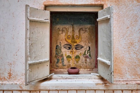 Mural with trident of the Hindu god Shiva small shrine in the Mehrangarh Fort