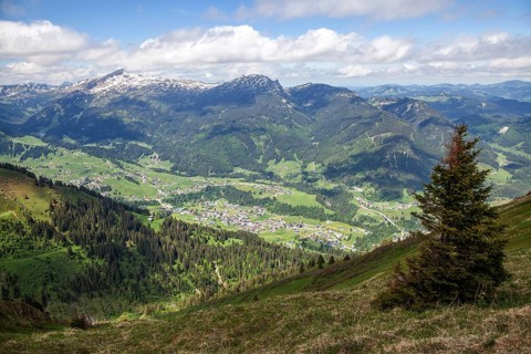 View from Fellhorngrat to Riezlern