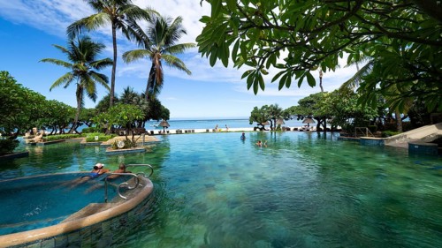 Luxushotel La Pirogue Resort & Spa mit tropische Hotelanlage