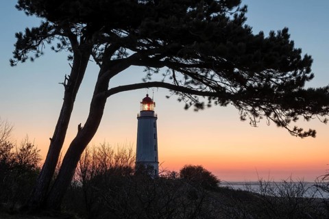 Sonnenaufgang am Leuchtturm Dornbusch auf dem Schluckwieksberg