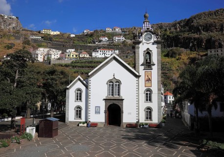 Ribiera Brava church