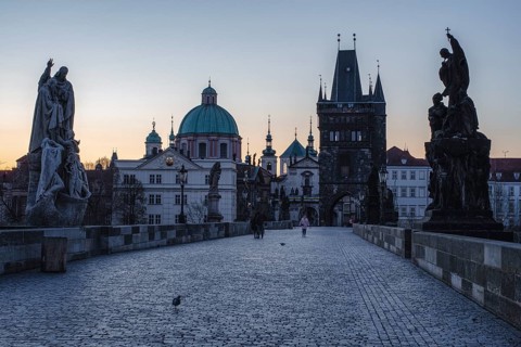 Karlsbruecke zum Sonnenaufgang