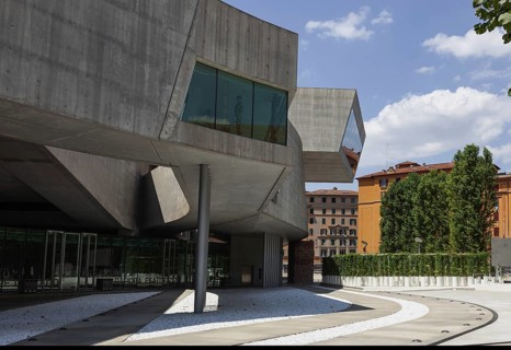 Museo nazionale delle arti del XXI secolo oder MAXXI