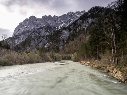 Fluss Enns und Hochtorgruppe
