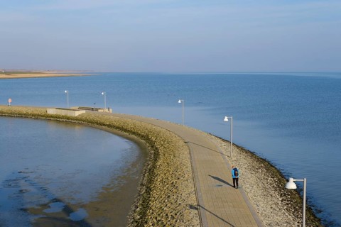 Promenade am Hafen