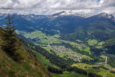 View from Fellhorngrat to Riezlern