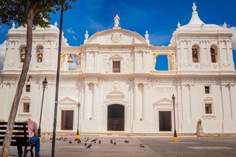 Image of a colonial cathedral