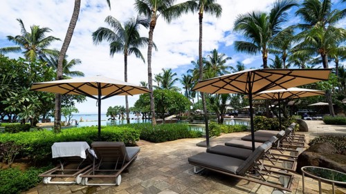 Luxushotel La Pirogue Resort & Spa mit tropische Hotelanlage