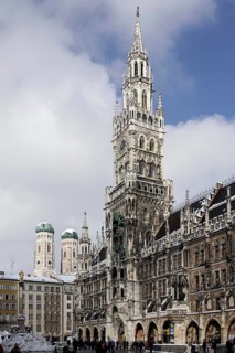 Marienplatz with Mariensaeule