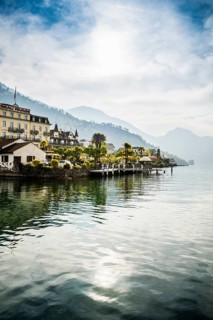 Hotels and houses on the lake