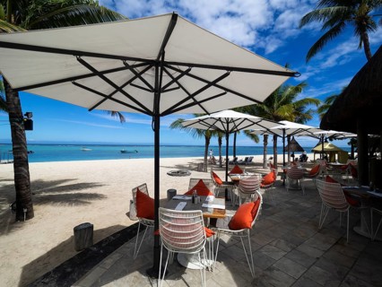 Luxushotel La Pirogue Resort & Spa mit tropische Hotelanlage