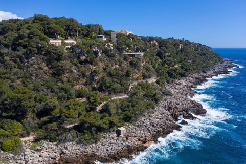 Aerial view of the Villa Del Mare estate at Cap Martin with pool and helipad