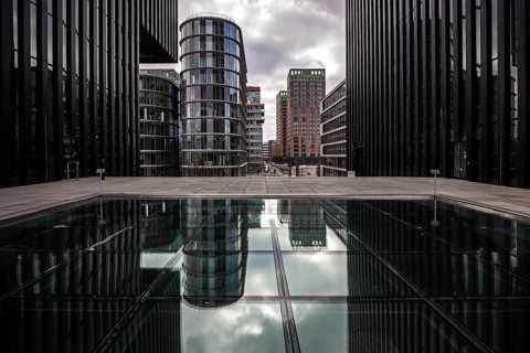 Hotel Hyatt Regency Duesseldorf and office building at the Hafenspitze in the Media Harbour
