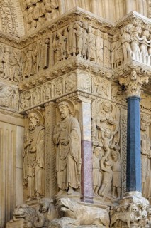 Statues of saints to the right of the main portal