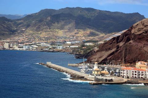 At Cap Ponta de Sao Lourenco