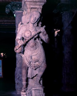 Statue of woman playing a veena in 1000 pillared hall in Sri Meenakshi temple