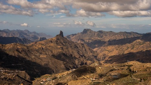 View from Mirador de Degollada Becerra to Roque Bentayga