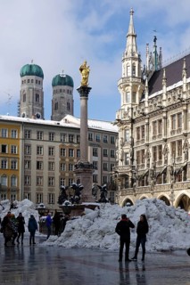 Marienplatz with Mariensaeule
