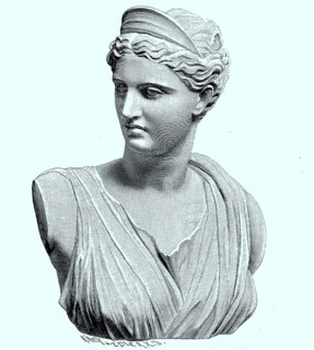 Die antike Marmorstatue der Artemis