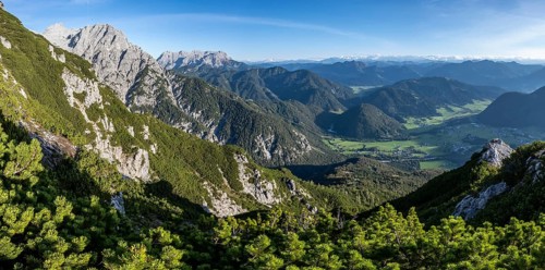View of mountain landscape with peak Westliches Geiselhorn