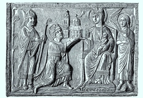Reliefbild aus vergoldetem Kupfer der Schreine mit den Gebeinen Karls des Grossen in der Aachener Muensterkirche