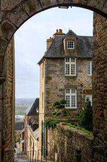 Stately house on the Rue du Palais de Justice
