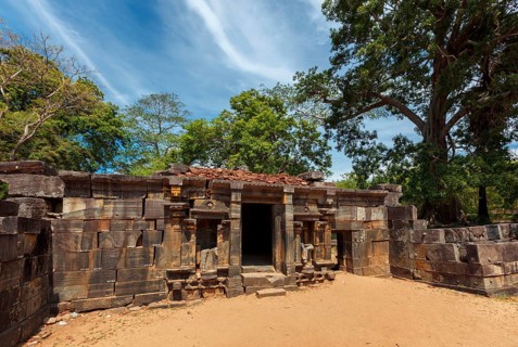Shiva devale Shiva shrine temple ruins in ancient city Pollonaruwa