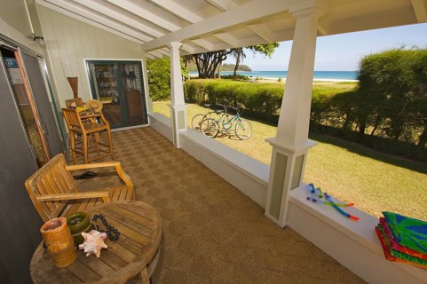 Oceanfront lanai and view