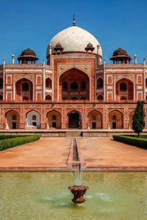 Humayun's Tomb famous tourist attraction destination