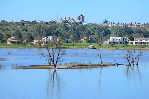 Village on the Rio Parana on Ruta Nacional 174