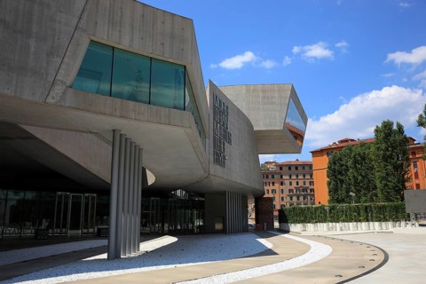 Museo nazionale delle arti del XXI secolo oder MAXXI