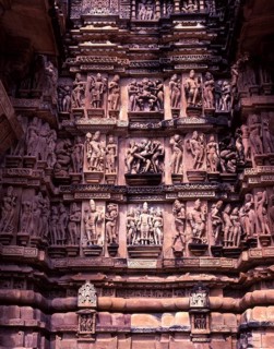 Sculptures in Vishvanatha temple