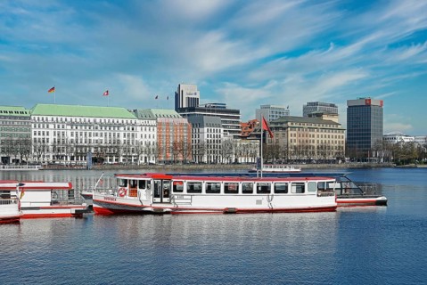 Alsterdampfer auf der Binnenalster