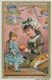 Picture series Girl playing with a doll: Puppet should have apples