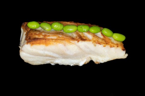 Fried fillet of cod with Japanese edamame beans