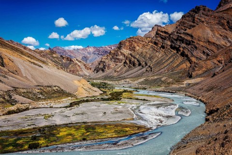 Himalayan landscape in Hiamalayas along Manali-Leh highway. Himachal Pradesh