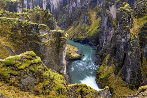 Fjaorargljufur Gorge