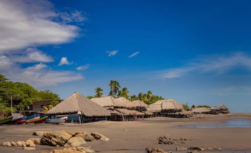 Thatched roof restaurants near the beach