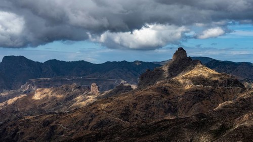 View from Mirador de Degollada Becerra to Roque Bentayga