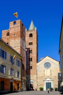 Gender tower and cathedral