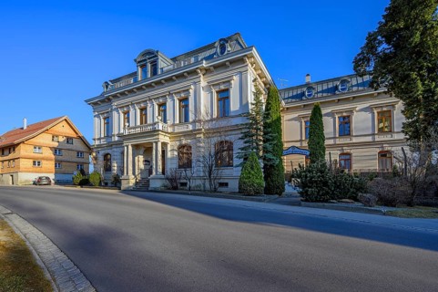 Classicist building