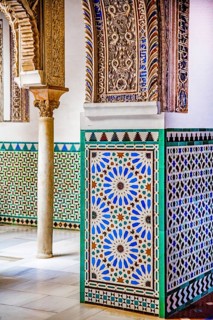 Azulejos and stucco elements in the Alcazar
