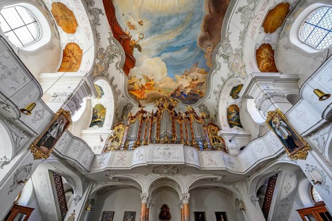 Organ loft