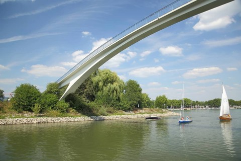 Dyckerhoff bridge at the harbour in Schierstein