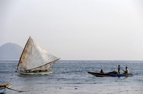 Sailing boat