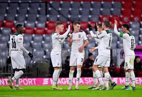 Goal celebration Stefan Lainer Borussia Moenchengladbach BMG with Lars Stindl Borussia Moenchengladbach BMG