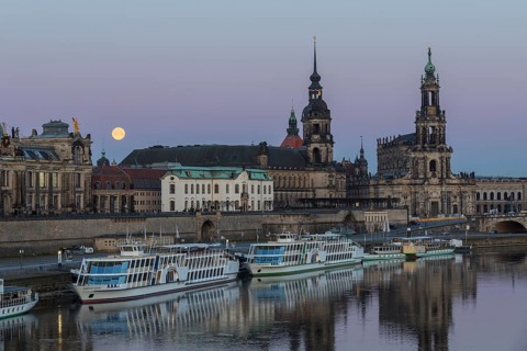 Full moon over the Old Town with Bruehl's Terrace
