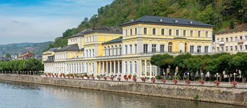 The spa hotel with the adjacent Grand Hotel