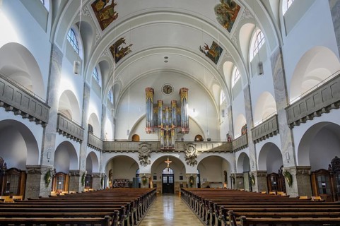 Organ loft