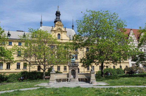 Monument to the poet Vitezslav Halek in front of the District Court